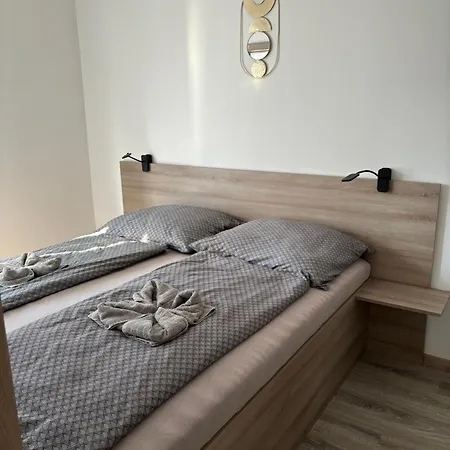Διαμέρισμα Greta Lux Oasis 1 *