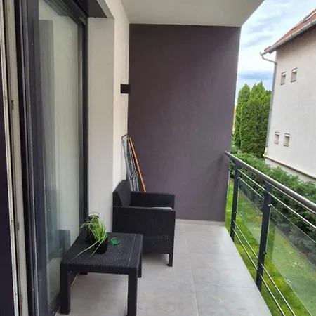 Greta Lux Oasis 1 *