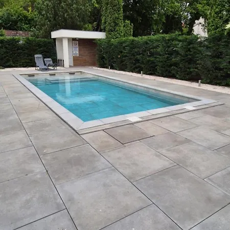 Oasis Apartment *