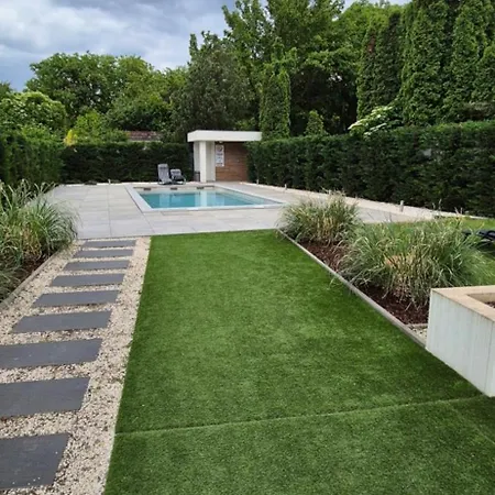 Oasis アパート ハイデゥソボスロー